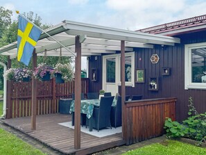 House | Tempat makan luar