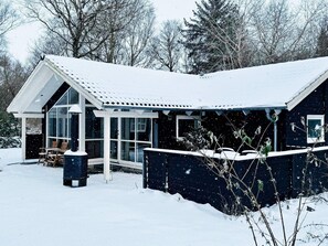 House | Exterior - 4 Person Holiday Home in Aabybro (Aabybro)