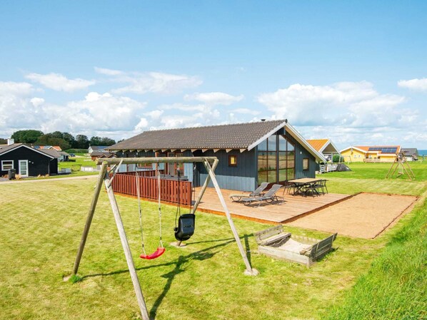 House | Outdoor dining