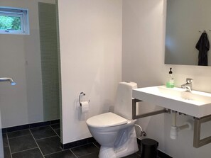 Bathroom - 4 Star Holiday Home in Albaek (Aalbaek)