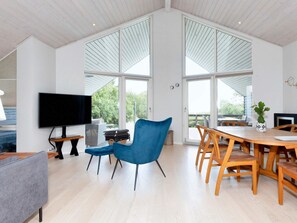 House | Dining