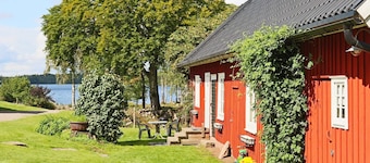 4 Person Holiday Home in Unnaryd-by Traum