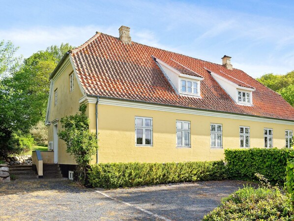 House | Exterior