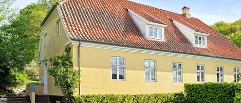 House | Exterior