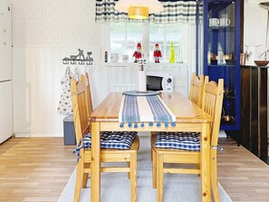 House | Dining