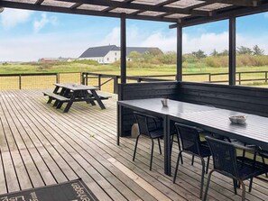 House | Outdoor dining - 4 Star Holiday Home in Harboore (Harboore)