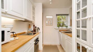House | Private kitchen | Microwave