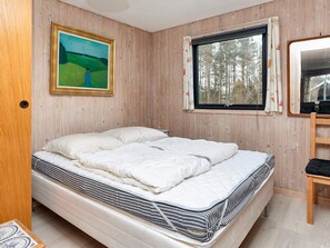House | 3 bedrooms, individually furnished