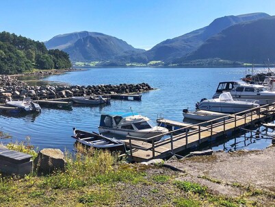 6 Person Holiday Home in Averoy-by Traum