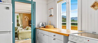 6 Person Holiday Home in Averoy-by Traum