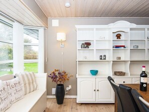 Private kitchen - 4 Star Holiday Home in Grenaa (Grenaa)