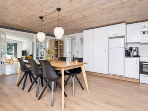 House | Dining