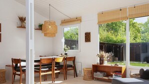 House | Dining - 6 Person Holiday Home in Glesborg (Glesborg)