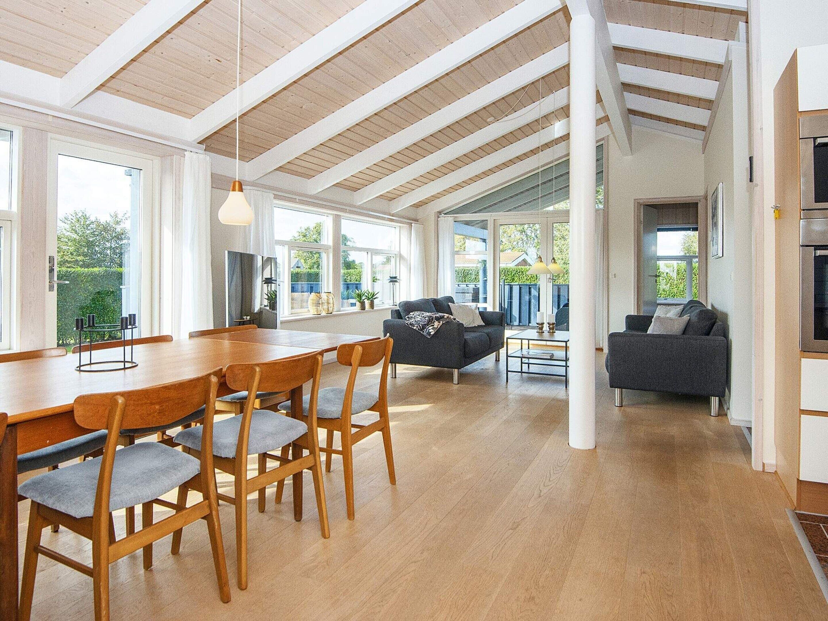 House | Dining