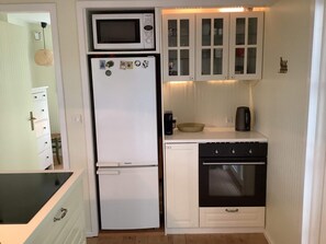 House | Private kitchen - 4 Person Holiday Home in Vejby (Vejby)
