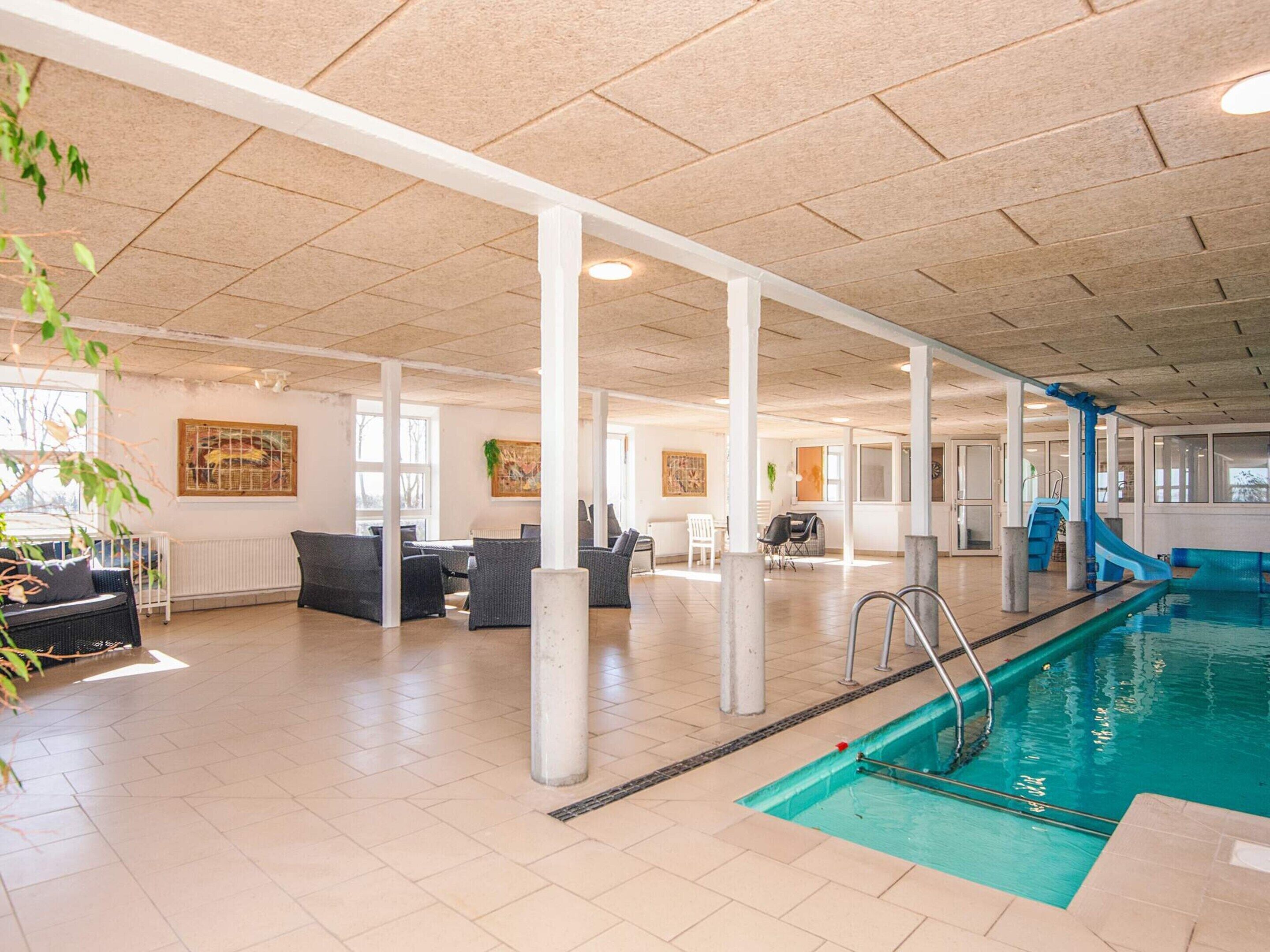 Hus | Pool | Inomhuspool och utomhuspool