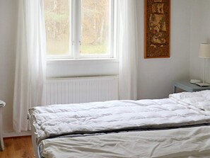 Rumah | 4 kamar tidur dan dilengkapi dengan perabotan berbeda-beda