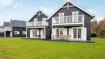 House | Bahagian luar