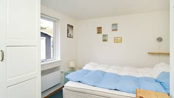 3 bedrooms, individually furnished