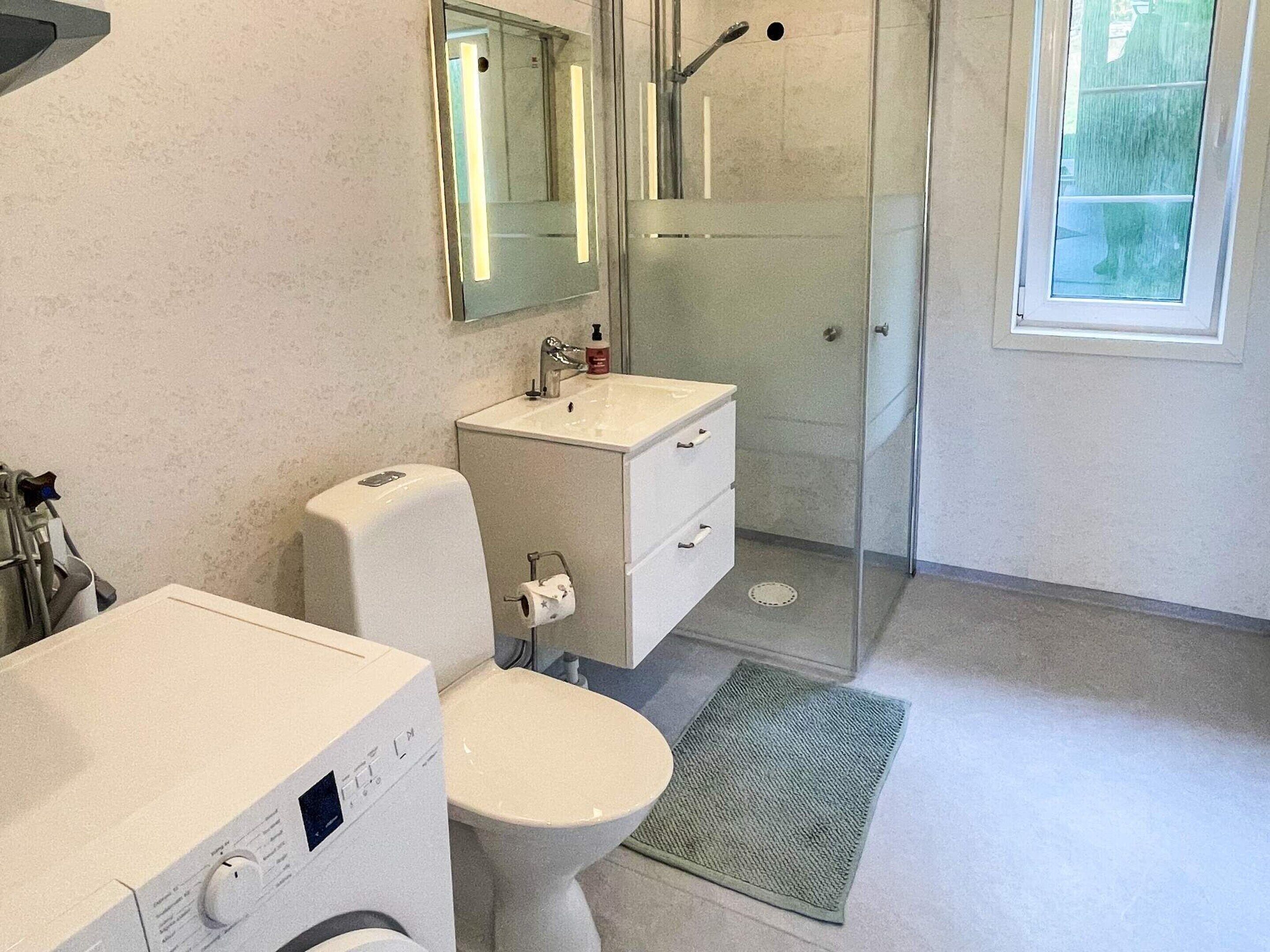 House | Bathroom