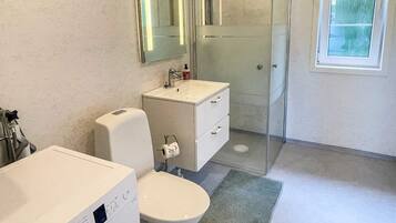 House | Bathroom