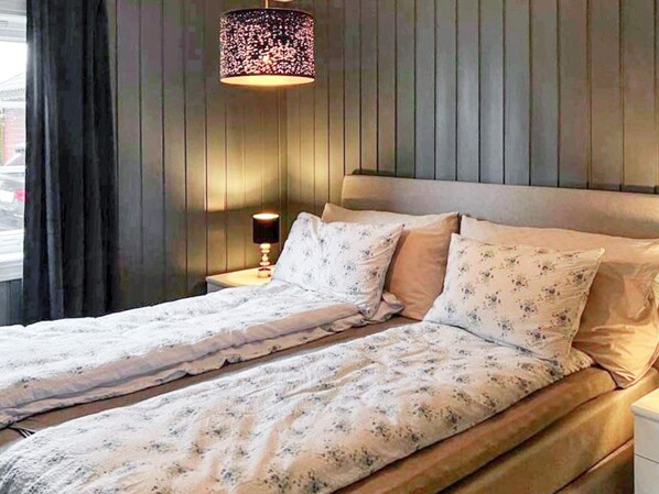 House | 3 bedrooms, individually furnished