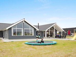 House | Children's area