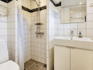 Bathroom - 6 Person Holiday Home in Idestrup (Idestrup)