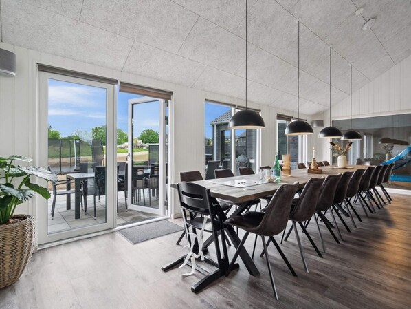 House | Dining