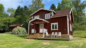 House | Exterior - 8 Person Holiday Home in Anneby (Aneby)