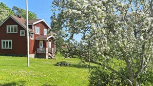 House | Exterior - 8 Person Holiday Home in Anneby (Aneby)