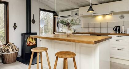 6 Person Holiday Home in Bogense