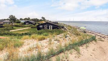 House | Water view