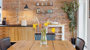 House | Dining