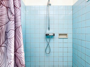 House | Bathroom