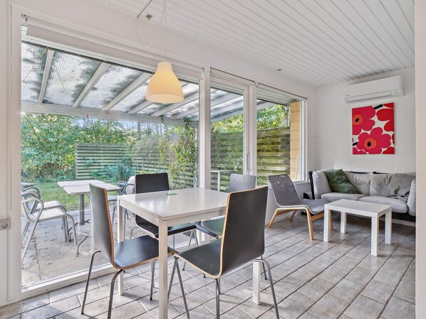 House | Dining - 5 Person Holiday Home in Nexo-by Traum (Nexø)