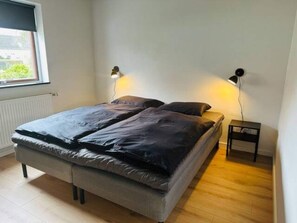 Talo | 2 makuuhuonetta, yksilöllisesti kalustettu