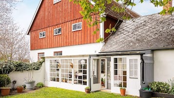 House | Bahagian luar