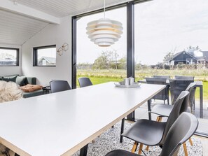 Dining - 4 Star Holiday Home in Logstor (Logstor)