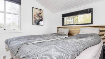 House | 3 bedrooms, individually furnished