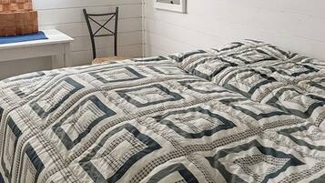 House | 5 bedrooms, individually furnished