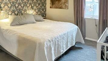House | 4 bedrooms, individually furnished