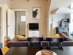 House | Dining