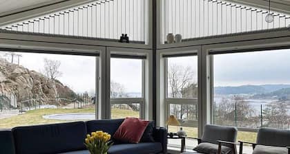 10 Person Holiday Home in Lindesnes