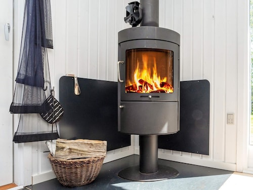 6 Person Holiday Home in Roslev