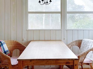 House | Tempat makan