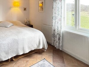 Casa | 1 quarto, individualmente mobiliados