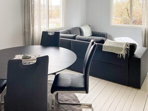 House | Dining