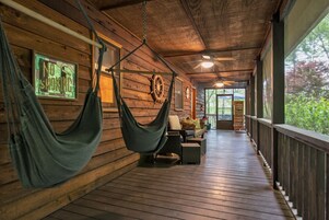 Cabin, 2 Bedrooms | Interior