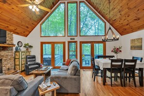 Cabin, 2 Bedrooms | Living area | Smart TV, streaming services